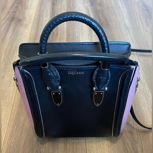Alexander McQueen Black/Pink Leather Small Heroine Satchel